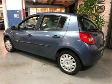 Renault Clio - 1.2-16V Expression Facelift// Nw koppeling// Nw Apk// 5drs //