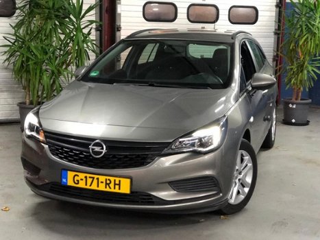 Opel Astra Sports Tourer - 1.0 Innovation / 34.236 km// Stoel+Stuur verwarming// mediasysteem// - 1