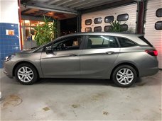 Opel Astra Sports Tourer - 1.0 Innovation / 34.236 km// Stoel+Stuur verwarming// mediasysteem//