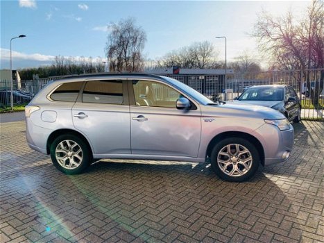 Mitsubishi Outlander - 2.0 PHEV Instyle, prijs inclusief BTW - 1