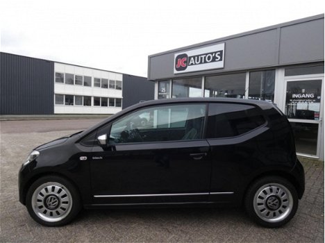 Volkswagen Up! - 1.0 high up Navi, Airco, Cruise, Leer, PDC - 1