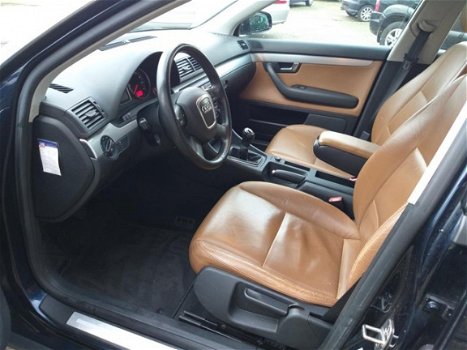Audi A4 Avant - 2.0 Pro Line Business *Leer*Clima - 1