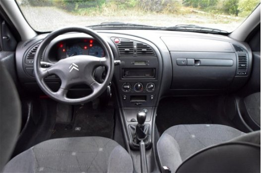 Citroën Xsara - 1.6i-16V Ligne Prestige mooi nette auto - 1