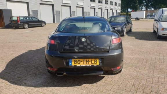 Alfa Romeo GT - 1.9 JTD Collezione Zeer nette en perfect rijdende GT Airco Navi elctr pakket APK 11- - 1