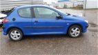 Peugeot 206 - 1.4 Pop' Art Prima rijdende en nette 206.Apk 19-11-2020 - 1 - Thumbnail