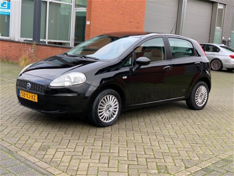 Fiat Grande Punto - Grand1.4 8v Automaat Airco Apk - 1