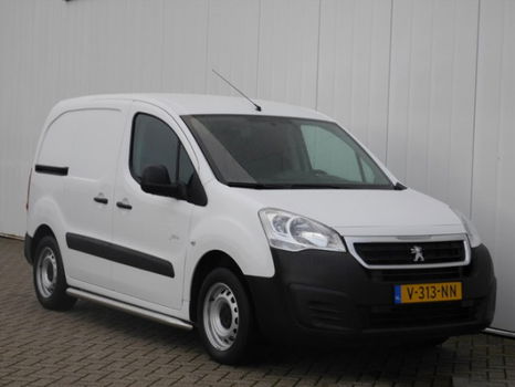 Peugeot Partner - 1.6 BlueHDi 100pk Premium | Betimmering | Airco | Cruise - 1