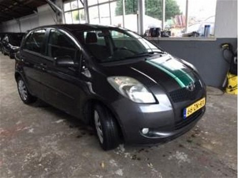 Toyota Yaris - 1.3 VVTi Sol dealer onderhoud/Airc/Elec Ram/NAP - 1