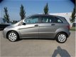 Mercedes-Benz B-klasse - 200 / PDC / Airco / NIEUWE APK 26-11-2020 - 1 - Thumbnail