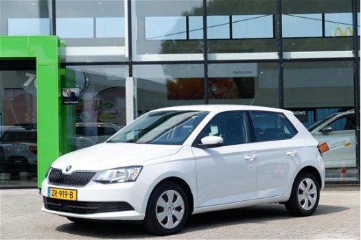 Skoda Fabia - 1.0 TSI Greentech 95pk Drive ( PDC/NAVI) - 1