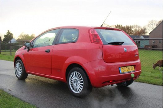 Fiat Grande Punto - 1.2 Sportsound Airco / Nieuwe APK - 1