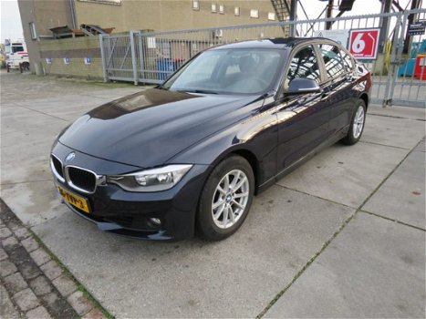 BMW 3-serie - 320i Executive Automaat model F30 184 PK N.A.P. Rapport KM : 130.000 - 1