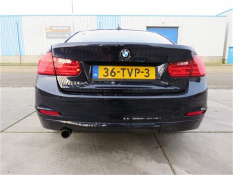 BMW 3-serie - 320i Executive Automaat model F30 184 PK N.A.P. Rapport KM : 130.000 - 1