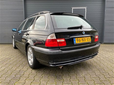 BMW 3-serie Touring - 318i Special Edition - 1
