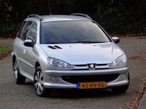 Peugeot 206 SW - 1.4 Air-line 2 NAP/AIRCO/APK/SUPER NETTE - 1