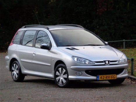 Peugeot 206 SW - 1.4 Air-line 2 NAP/AIRCO/APK/SUPER NETTE - 1