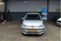 Volkswagen Up! - 1.0 move up Lage km stand Airco, Elektrische Ramen, Centrale deurvergrendeling Boek - 1 - Thumbnail