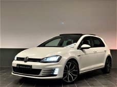 Volkswagen Golf - 2.0 TDI GTD|Sport & Sound|Pano|ACC|Lane Assist|V.a €189, - p/m