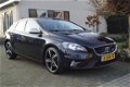 Volvo V40 - D2 R-Design Navi/Xenon/Leer/Cruise/18'' - 1 - Thumbnail