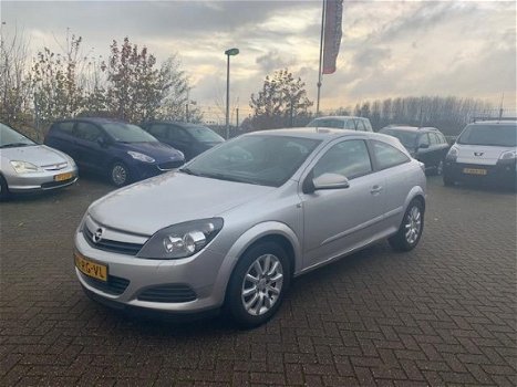 Opel Astra GTC - 1.6 Sport 107dkm Nap, apk tot nov 2020 - 1