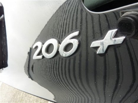 Peugeot 206 - Hatchback 1.4 XS met 69681 dkm op teller - 1