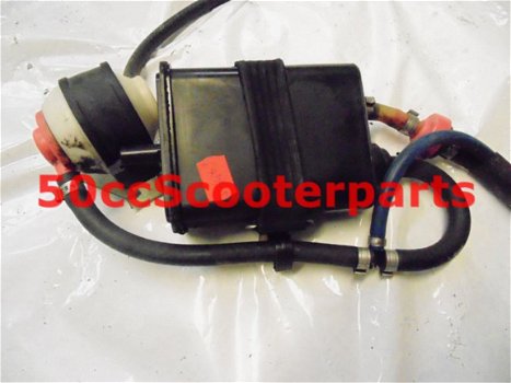 Canister filter Vespa GT200 Gt 200 origineel 576468 gebruikt - 1