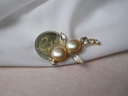 Broche goudkleurige vlieg met parelmoerkleurige cabochons en kristal 4.3x3.3 cm