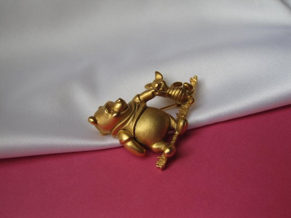 Broche Disney goudkleurig Winnie de Poeh beer met Knorretje 3.6x3.1 cm. - Afbeelding 7
