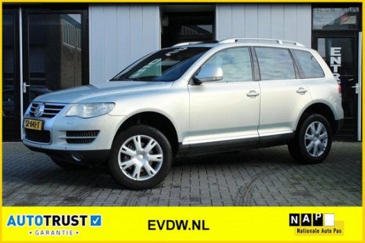 Volkswagen Touareg - 3.6 FSI Highline Automaat, Schuifdak, Leer - 1