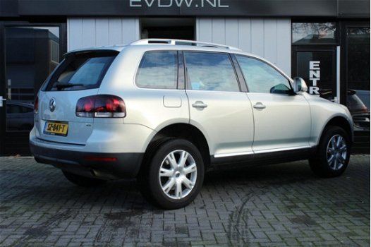 Volkswagen Touareg - 3.6 FSI Highline Automaat, Schuifdak, Leer - 1