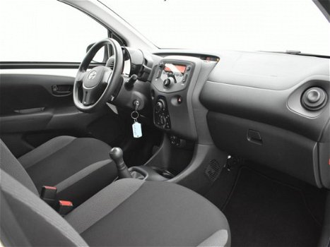 Toyota Aygo - 1.0 VVT-i x-now / AIRCO / AUDIO / EL. PAKKET / * APK 02-2021 - 1