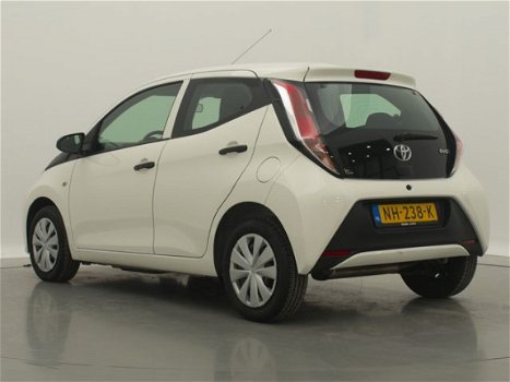 Toyota Aygo - 1.0 VVT-i x-now / AIRCO / AUDIO / EL. PAKKET / * APK 02-2021 - 1