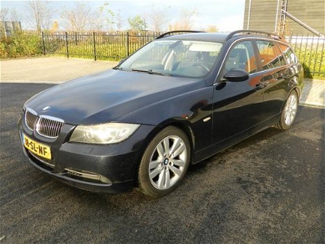 BMW 3-serie Touring - 330d PANORAMDAK LEER XENON - 1