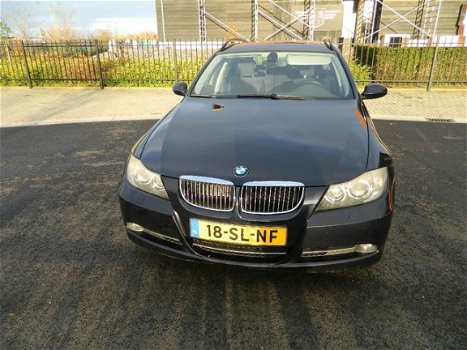 BMW 3-serie Touring - 330d PANORAMDAK LEER XENON - 1