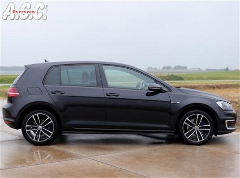 Volkswagen Golf - 1.4 TSi GTE 150pk AUTOMAAT Leer Xenon - 1