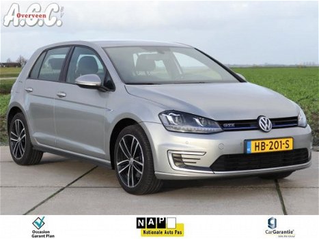 Volkswagen Golf - 1.4 TSi GTE 150pk AUTOMAAT Xenon Navi - 1