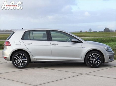 Volkswagen Golf - 1.4 TSi GTE 150pk AUTOMAAT Xenon Navi - 1