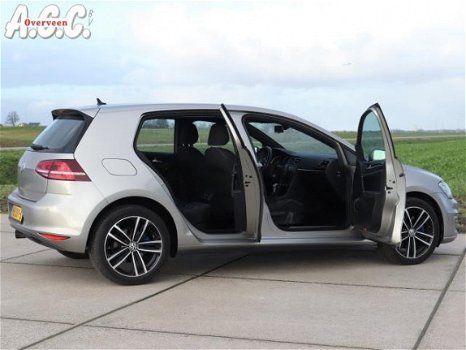 Volkswagen Golf - 1.4 TSi GTE 150pk AUTOMAAT Xenon Navi - 1