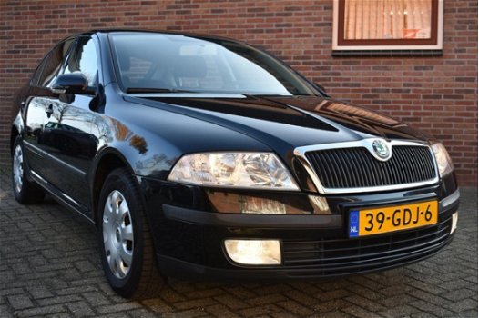 Skoda Octavia - 1.6 Ambiente '08 Airco Cruise - 1