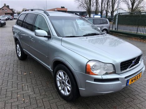 Volvo XC90 - 2.5 T 7 PERSOONS-CLIMA CONTROL -LICHTMETAAL VELGEN-LEDRE INTRIEUR VOL OPTIES - 1