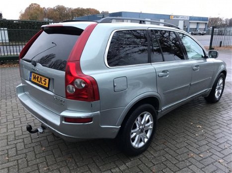 Volvo XC90 - 2.5 T 7 PERSOONS-CLIMA CONTROL -LICHTMETAAL VELGEN-LEDRE INTRIEUR VOL OPTIES - 1