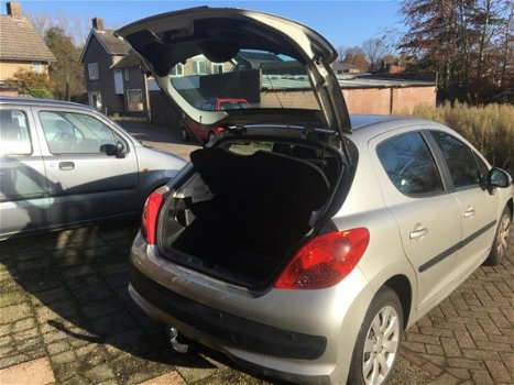 Peugeot 207 - 1.4-16V XS - 1