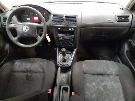 Volkswagen Golf - 1.9 TDI Trendline - 1