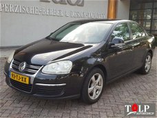 Volkswagen Jetta - 1.6 16V FSI Trendline