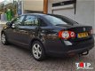 Volkswagen Jetta - 1.6 16V FSI Trendline - 1 - Thumbnail