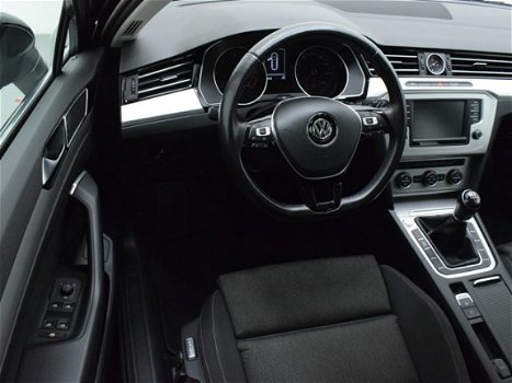 Volkswagen Passat Variant - 1.6 TDI 120pk BMT Comfortline (PDC/CLIMA/NAVI/CRUISE) - 1