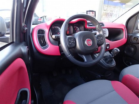 Fiat Panda - 80pk TwinAir Lounge Navig., Climate, Park. sens., Privacy, Glass - 1