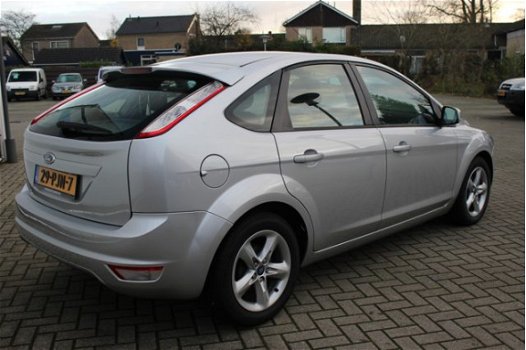 Ford Focus - 1.6 Comfort 5 DEURS uitv. Airco, verw. voorruit - 1