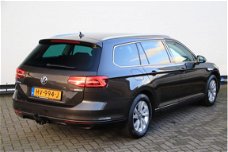 Volkswagen Passat Variant - 1.6 TDI Business Edition | LED | Parkeersensoren | Climate control | Tre