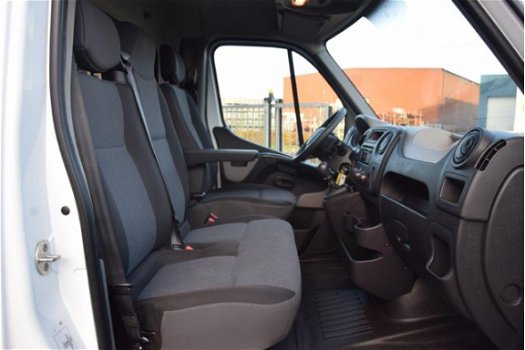 Renault Master - T35 2.3 dCi 125pk Bakwagen met laadklep 08-2016 - 1